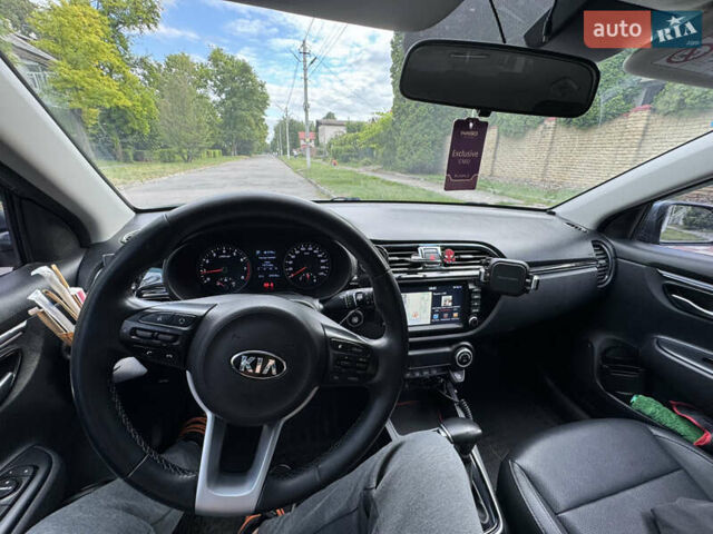 Сірий Кіа Rio X-Line, об'ємом двигуна 1.6 л та пробігом 47 тис. км за 15600 $, фото 11 на Automoto.ua