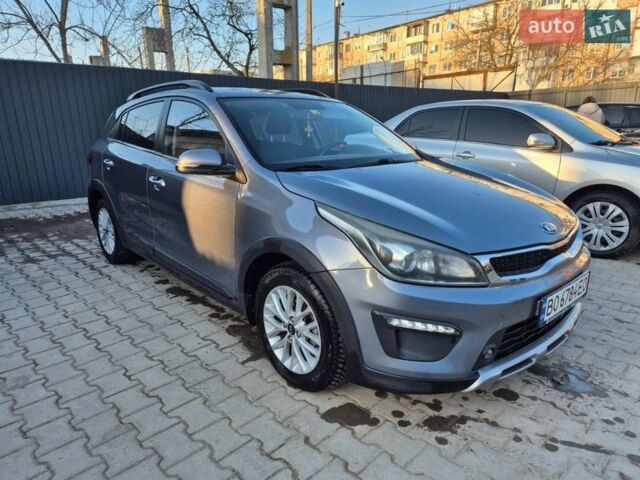 Сірий Кіа Rio X-Line, об'ємом двигуна 1.6 л та пробігом 98 тис. км за 13999 $, фото 1 на Automoto.ua