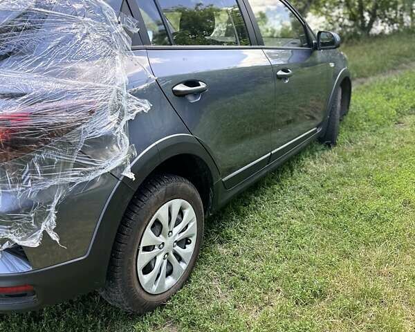 Серый Киа Rio X-Line, объемом двигателя 1.6 л и пробегом 46 тыс. км за 11400 $, фото 11 на Automoto.ua