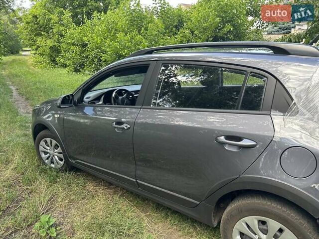 Серый Киа Rio X-Line, объемом двигателя 1.6 л и пробегом 46 тыс. км за 11400 $, фото 5 на Automoto.ua