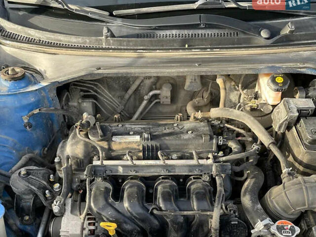 Синій Кіа Rio X-Line, об'ємом двигуна 1.6 л та пробігом 148 тис. км за 17100 $, фото 4 на Automoto.ua