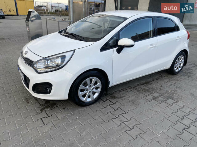 Білий Кіа Ріо, об'ємом двигуна 1.1 л та пробігом 204 тис. км за 6800 $, фото 11 на Automoto.ua