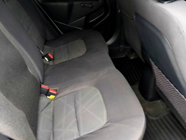 Білий Кіа Ріо, об'ємом двигуна 1.2 л та пробігом 169 тис. км за 6800 $, фото 6 на Automoto.ua