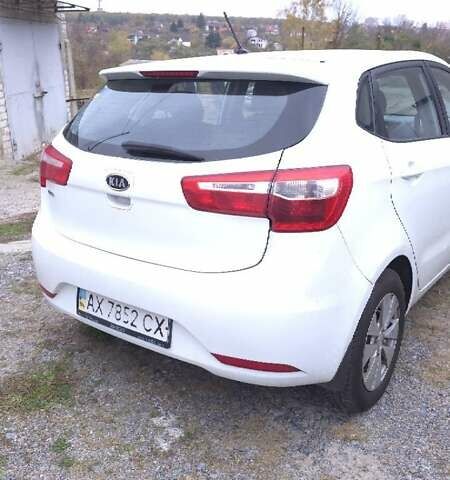 Белый Киа Рио, объемом двигателя 1.59 л и пробегом 296 тыс. км за 6200 $, фото 12 на Automoto.ua