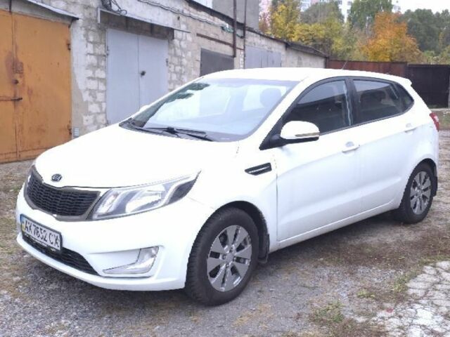 Білий Кіа Ріо, об'ємом двигуна 1.59 л та пробігом 296 тис. км за 5500 $, фото 6 на Automoto.ua