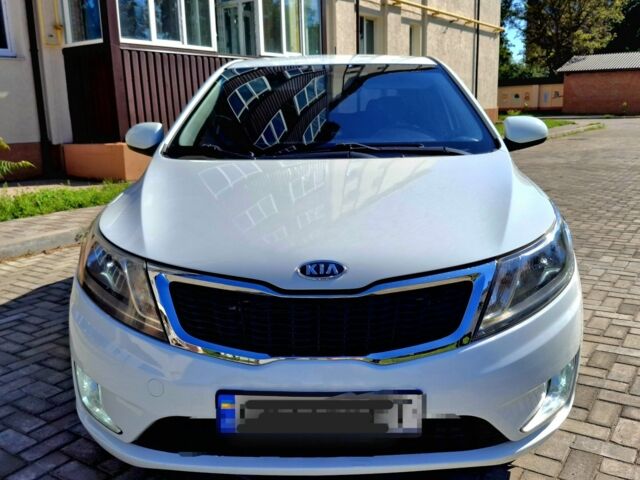 Белый Киа Рио, объемом двигателя 1.6 л и пробегом 185 тыс. км за 7899 $, фото 5 на Automoto.ua