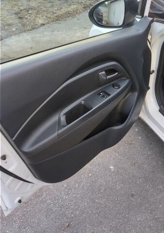 Белый Киа Рио, объемом двигателя 1.2 л и пробегом 203 тыс. км за 5600 $, фото 15 на Automoto.ua