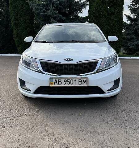 Білий Кіа Ріо, об'ємом двигуна 1.4 л та пробігом 128 тис. км за 8000 $, фото 15 на Automoto.ua