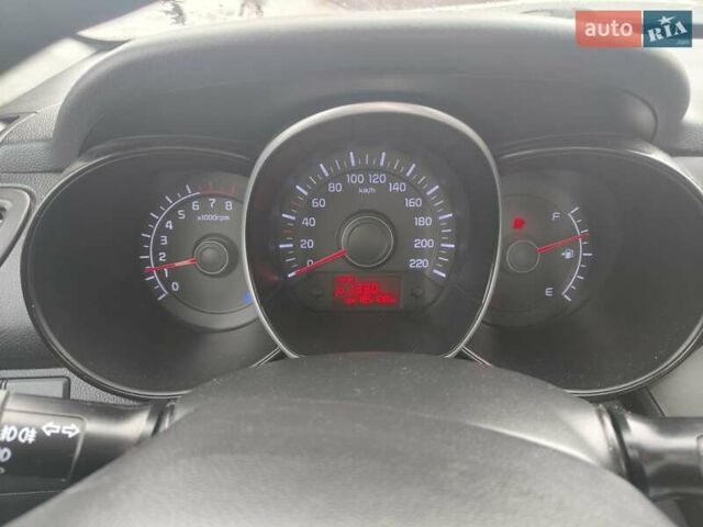 Белый Киа Рио, объемом двигателя 1.59 л и пробегом 185 тыс. км за 4000 $, фото 15 на Automoto.ua