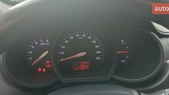Белый Киа Рио, объемом двигателя 1.12 л и пробегом 210 тыс. км за 6300 $, фото 28 на Automoto.ua