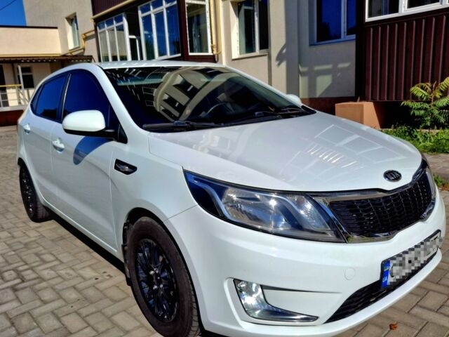 Белый Киа Рио, объемом двигателя 1.6 л и пробегом 185 тыс. км за 7899 $, фото 1 на Automoto.ua