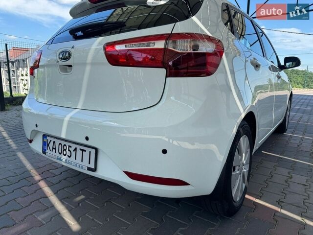 Белый Киа Рио, объемом двигателя 1.6 л и пробегом 138 тыс. км за 9500 $, фото 8 на Automoto.ua