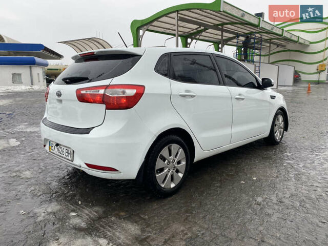 Белый Киа Рио, объемом двигателя 1.59 л и пробегом 210 тыс. км за 6700 $, фото 4 на Automoto.ua