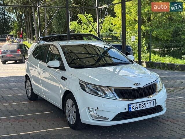 Белый Киа Рио, объемом двигателя 1.6 л и пробегом 138 тыс. км за 9500 $, фото 1 на Automoto.ua