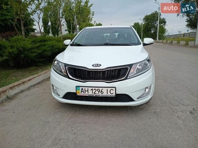 Белый Киа Рио, объемом двигателя 1.6 л и пробегом 28 тыс. км за 9500 $, фото 1 на Automoto.ua