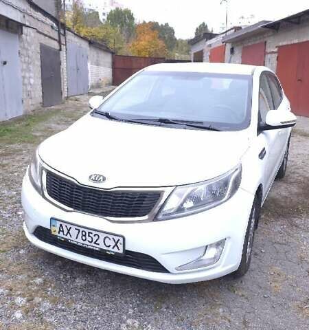 Белый Киа Рио, объемом двигателя 1.59 л и пробегом 296 тыс. км за 6200 $, фото 8 на Automoto.ua