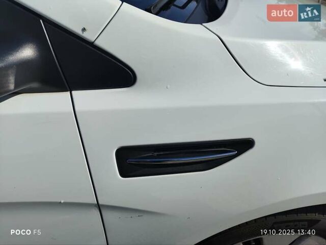 Белый Киа Рио, объемом двигателя 1.6 л и пробегом 114 тыс. км за 8300 $, фото 10 на Automoto.ua