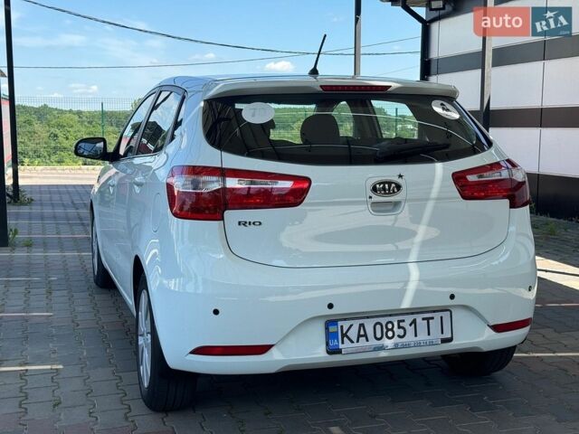 Белый Киа Рио, объемом двигателя 1.6 л и пробегом 138 тыс. км за 9500 $, фото 11 на Automoto.ua