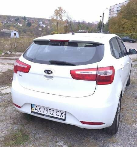 Белый Киа Рио, объемом двигателя 1.59 л и пробегом 296 тыс. км за 6200 $, фото 15 на Automoto.ua