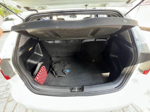 Белый Киа Рио, объемом двигателя 1.4 л и пробегом 279 тыс. км за 7000 $, фото 18 на Automoto.ua