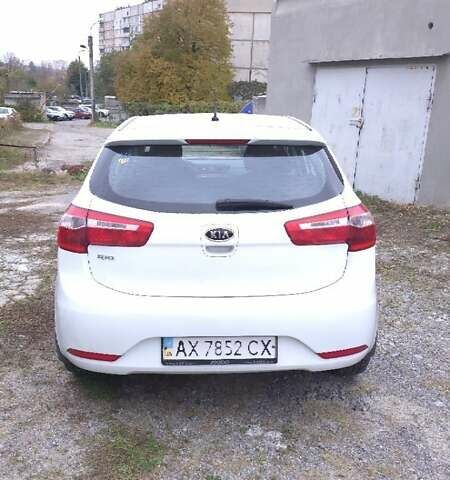 Белый Киа Рио, объемом двигателя 1.59 л и пробегом 296 тыс. км за 6200 $, фото 16 на Automoto.ua
