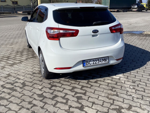 Белый Киа Рио, объемом двигателя 1.4 л и пробегом 102 тыс. км за 6800 $, фото 9 на Automoto.ua