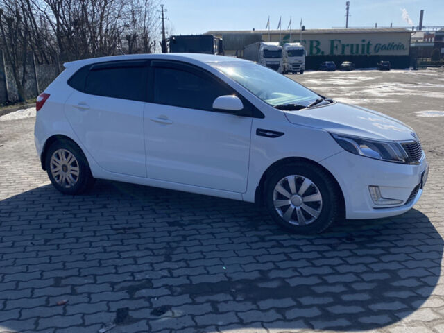 Белый Киа Рио, объемом двигателя 1.4 л и пробегом 102 тыс. км за 6800 $, фото 7 на Automoto.ua