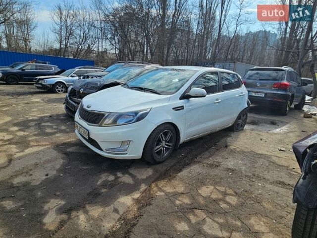 Білий Кіа Ріо, об'ємом двигуна 1.59 л та пробігом 200 тис. км за 2999 $, фото 8 на Automoto.ua