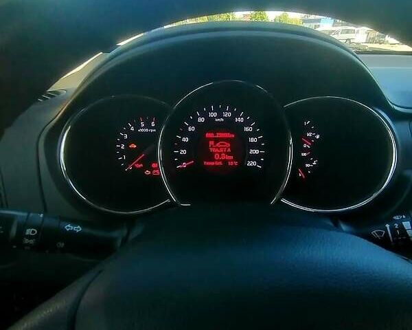 Белый Киа Рио, объемом двигателя 1.1 л и пробегом 80 тыс. км за 6200 $, фото 1 на Automoto.ua