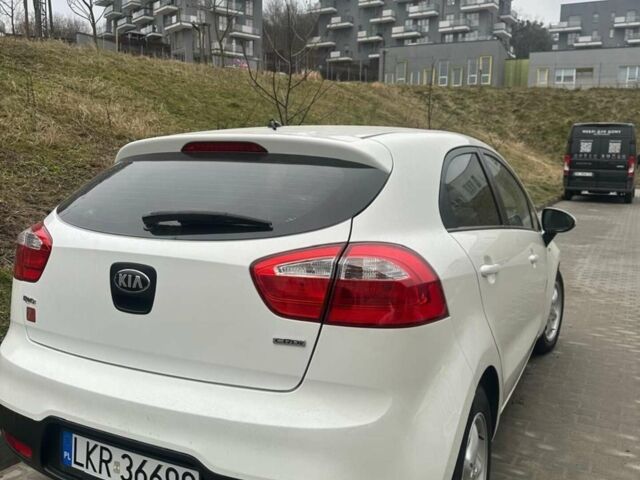 Белый Киа Рио, объемом двигателя 0 л и пробегом 190 тыс. км за 5000 $, фото 4 на Automoto.ua