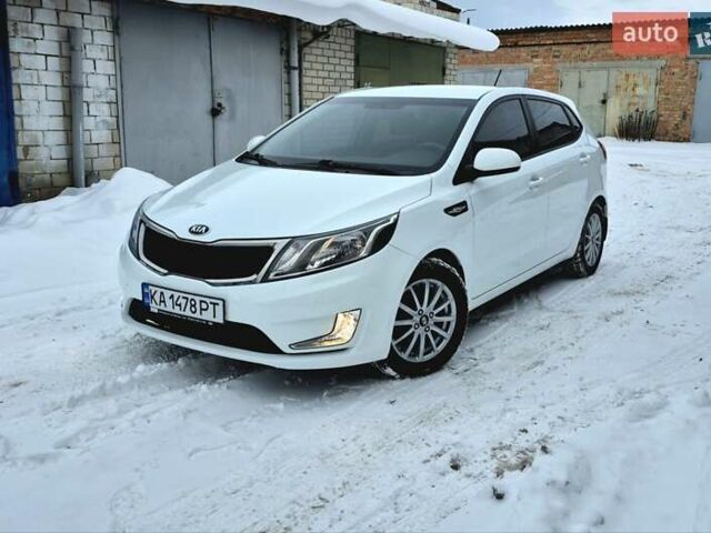 Білий Кіа Ріо, об'ємом двигуна 1.4 л та пробігом 132 тис. км за 8800 $, фото 66 на Automoto.ua