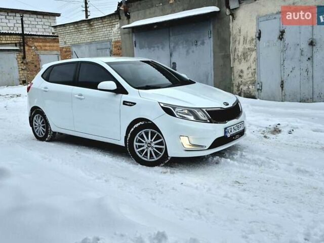 Білий Кіа Ріо, об'ємом двигуна 1.4 л та пробігом 132 тис. км за 8800 $, фото 75 на Automoto.ua