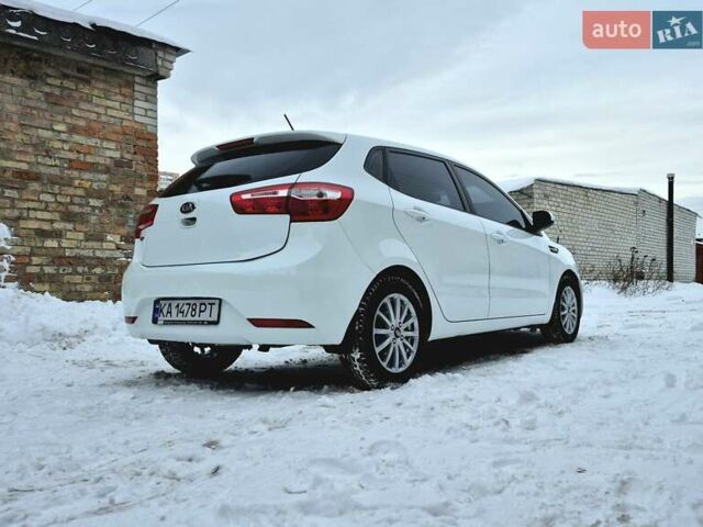 Білий Кіа Ріо, об'ємом двигуна 1.4 л та пробігом 132 тис. км за 8800 $, фото 1 на Automoto.ua