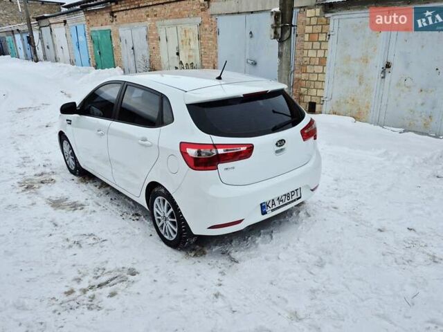 Білий Кіа Ріо, об'ємом двигуна 1.4 л та пробігом 132 тис. км за 8800 $, фото 10 на Automoto.ua