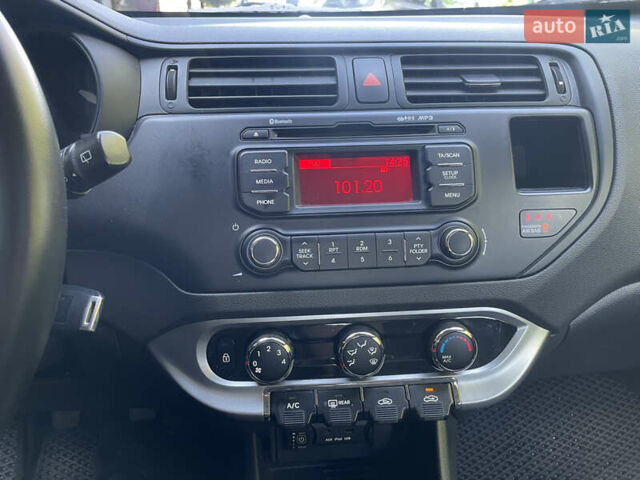 Белый Киа Рио, объемом двигателя 1.3 л и пробегом 127 тыс. км за 6999 $, фото 24 на Automoto.ua