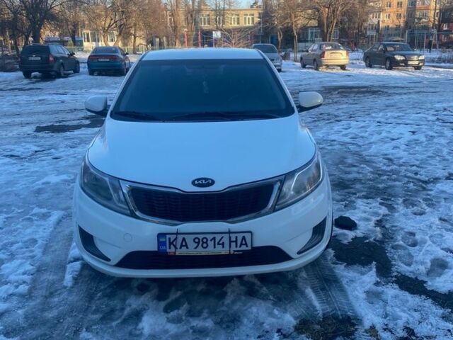 Белый Киа Рио, объемом двигателя 1.4 л и пробегом 184 тыс. км за 7000 $, фото 1 на Automoto.ua