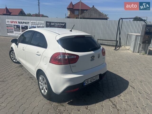 Білий Кіа Ріо, об'ємом двигуна 1.12 л та пробігом 289 тис. км за 5800 $, фото 2 на Automoto.ua