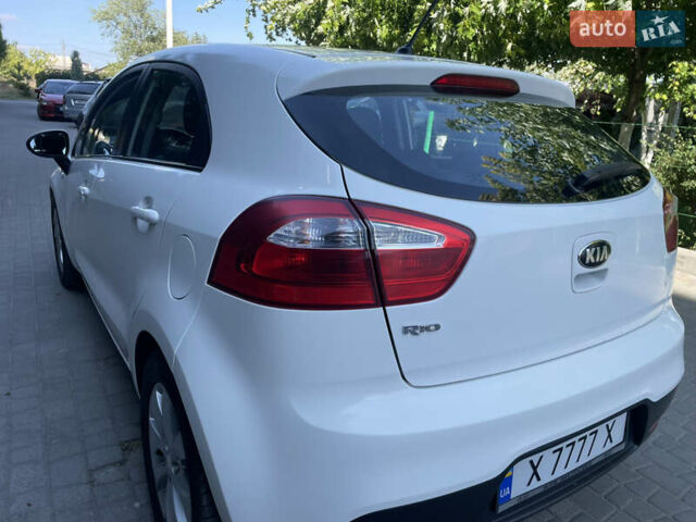 Белый Киа Рио, объемом двигателя 1.3 л и пробегом 127 тыс. км за 6999 $, фото 14 на Automoto.ua