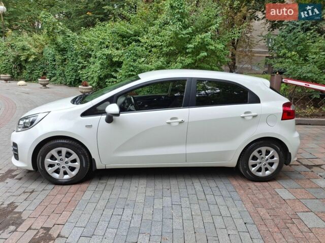 Белый Киа Рио, объемом двигателя 1.4 л и пробегом 78 тыс. км за 12345 $, фото 1 на Automoto.ua