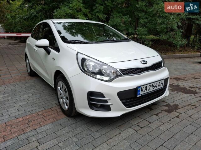 Белый Киа Рио, объемом двигателя 1.4 л и пробегом 78 тыс. км за 12345 $, фото 7 на Automoto.ua