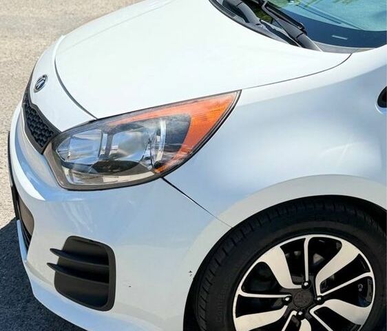 Білий Кіа Ріо, об'ємом двигуна 1.6 л та пробігом 101 тис. км за 8500 $, фото 5 на Automoto.ua
