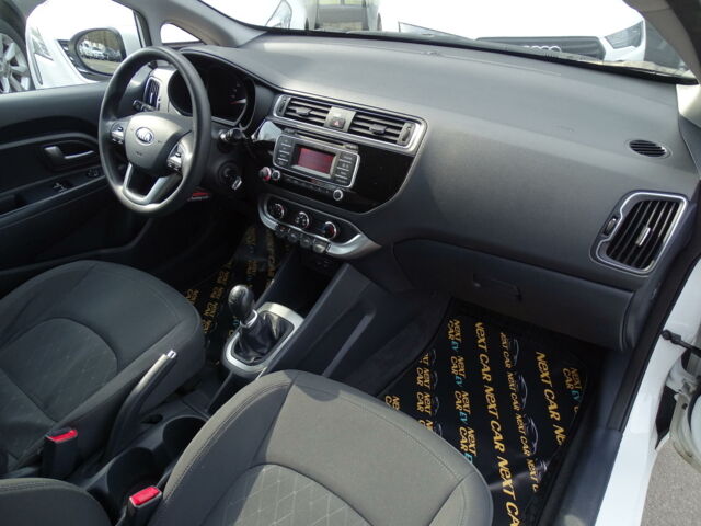 Белый Киа Рио, объемом двигателя 1.1 л и пробегом 72 тыс. км за 8900 $, фото 43 на Automoto.ua