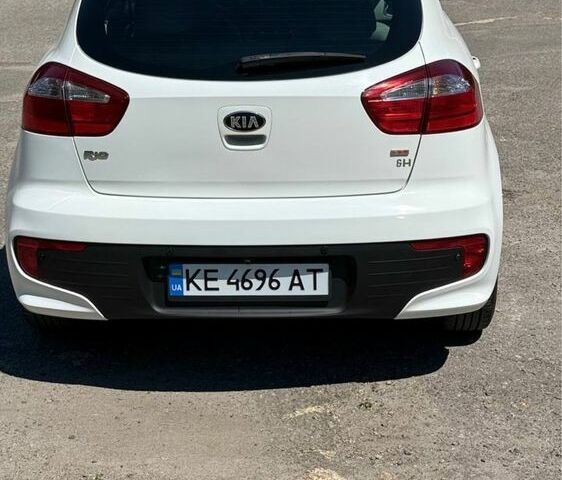 Білий Кіа Ріо, об'ємом двигуна 1.6 л та пробігом 101 тис. км за 8500 $, фото 8 на Automoto.ua