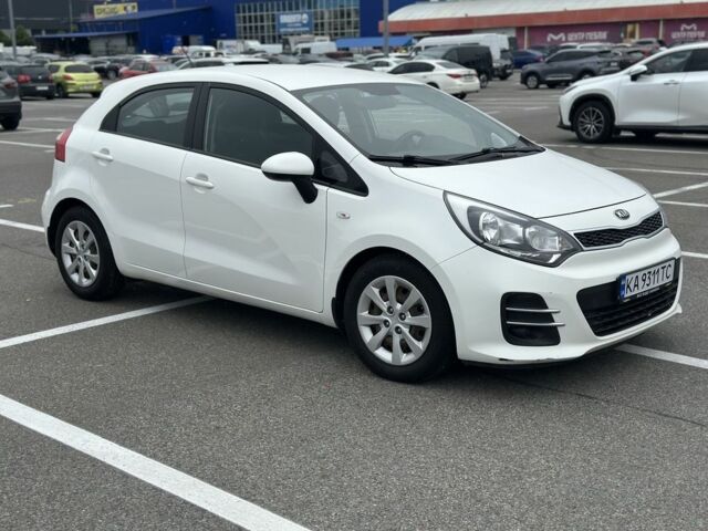 Білий Кіа Ріо, об'ємом двигуна 1.4 л та пробігом 115 тис. км за 7500 $, фото 2 на Automoto.ua