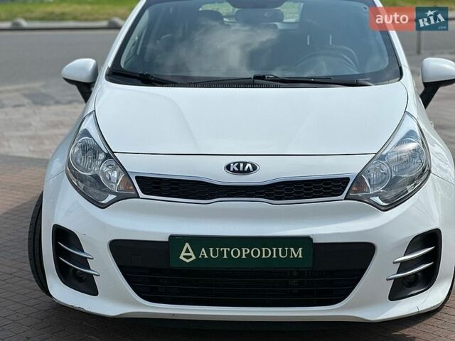 Белый Киа Рио, объемом двигателя 1.4 л и пробегом 115 тыс. км за 7500 $, фото 3 на Automoto.ua