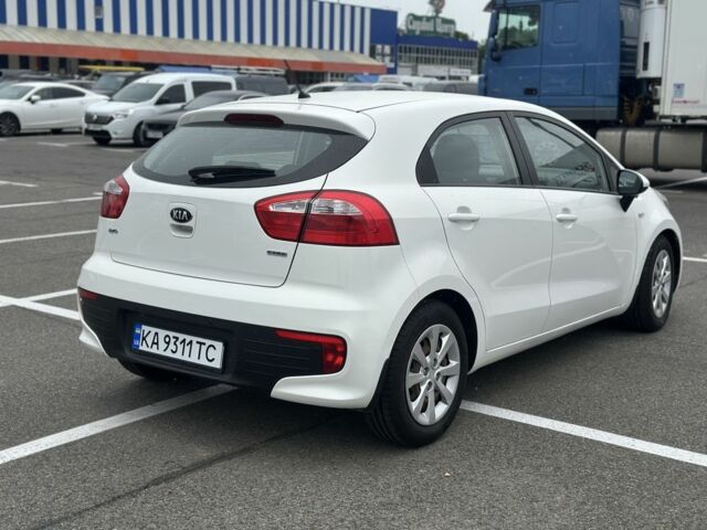 Білий Кіа Ріо, об'ємом двигуна 1.4 л та пробігом 115 тис. км за 7500 $, фото 7 на Automoto.ua