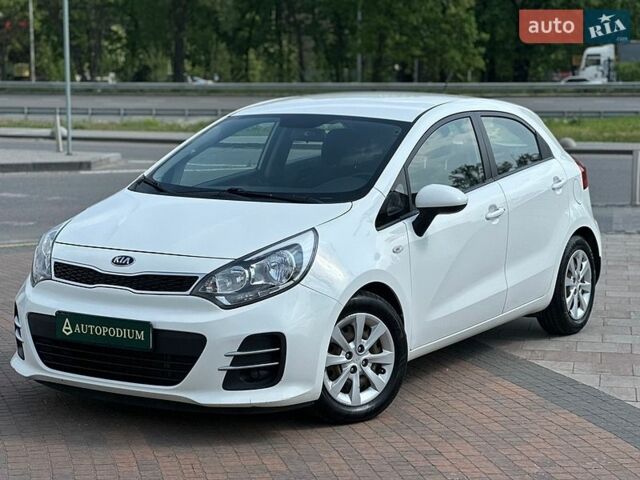 Белый Киа Рио, объемом двигателя 1.4 л и пробегом 115 тыс. км за 7500 $, фото 1 на Automoto.ua