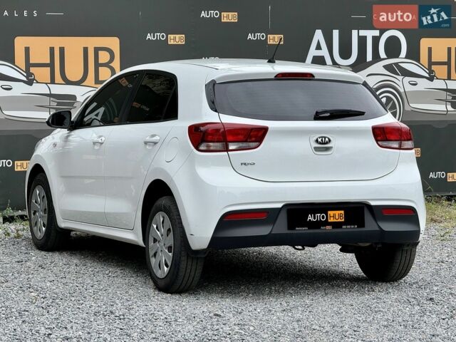 Білий Кіа Ріо, об'ємом двигуна 1.25 л та пробігом 69 тис. км за 9900 $, фото 3 на Automoto.ua