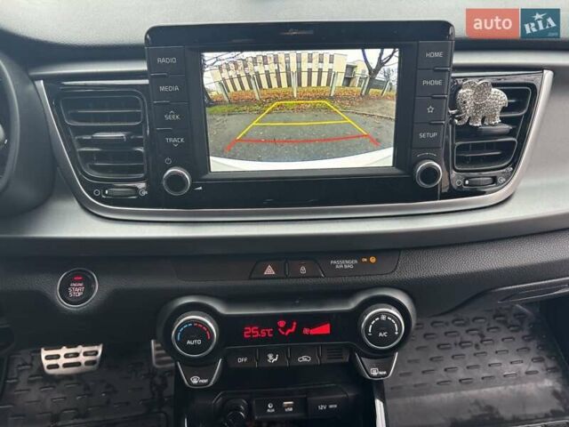 Белый Киа Рио, объемом двигателя 1.37 л и пробегом 40 тыс. км за 13990 $, фото 10 на Automoto.ua