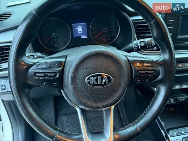 Білий Кіа Ріо, об'ємом двигуна 1.4 л та пробігом 89 тис. км за 13400 $, фото 22 на Automoto.ua
